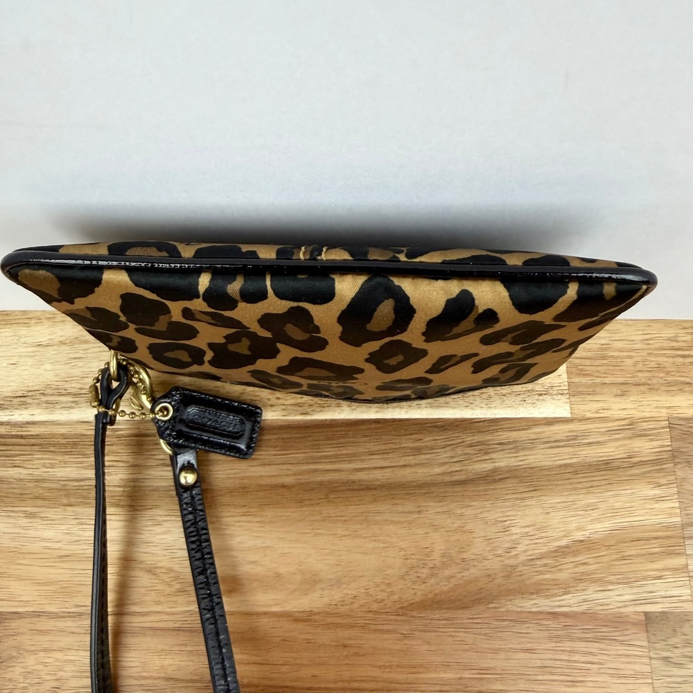 Coach Leopard Print Canvas Wristlet Gold Horse Carriage Logo Brown Black Small - Picture 5 of 7